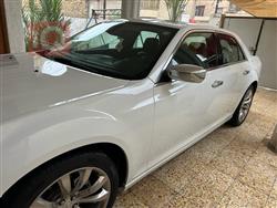 کرایسلەر 300